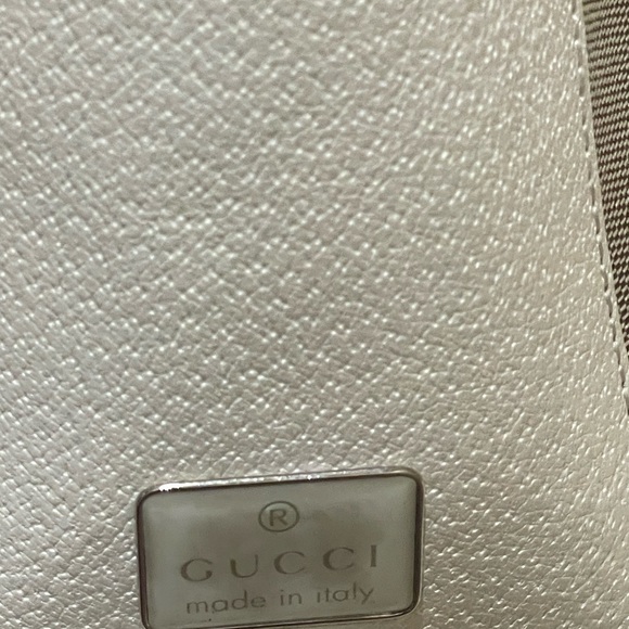 Vintage Gucci Neutral Canvas and White Leather Hobo/Shoulderbag - Picture 6 of 13